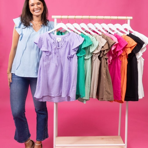 Kelly Green Ruffle Blouse - Picture 5 of 5